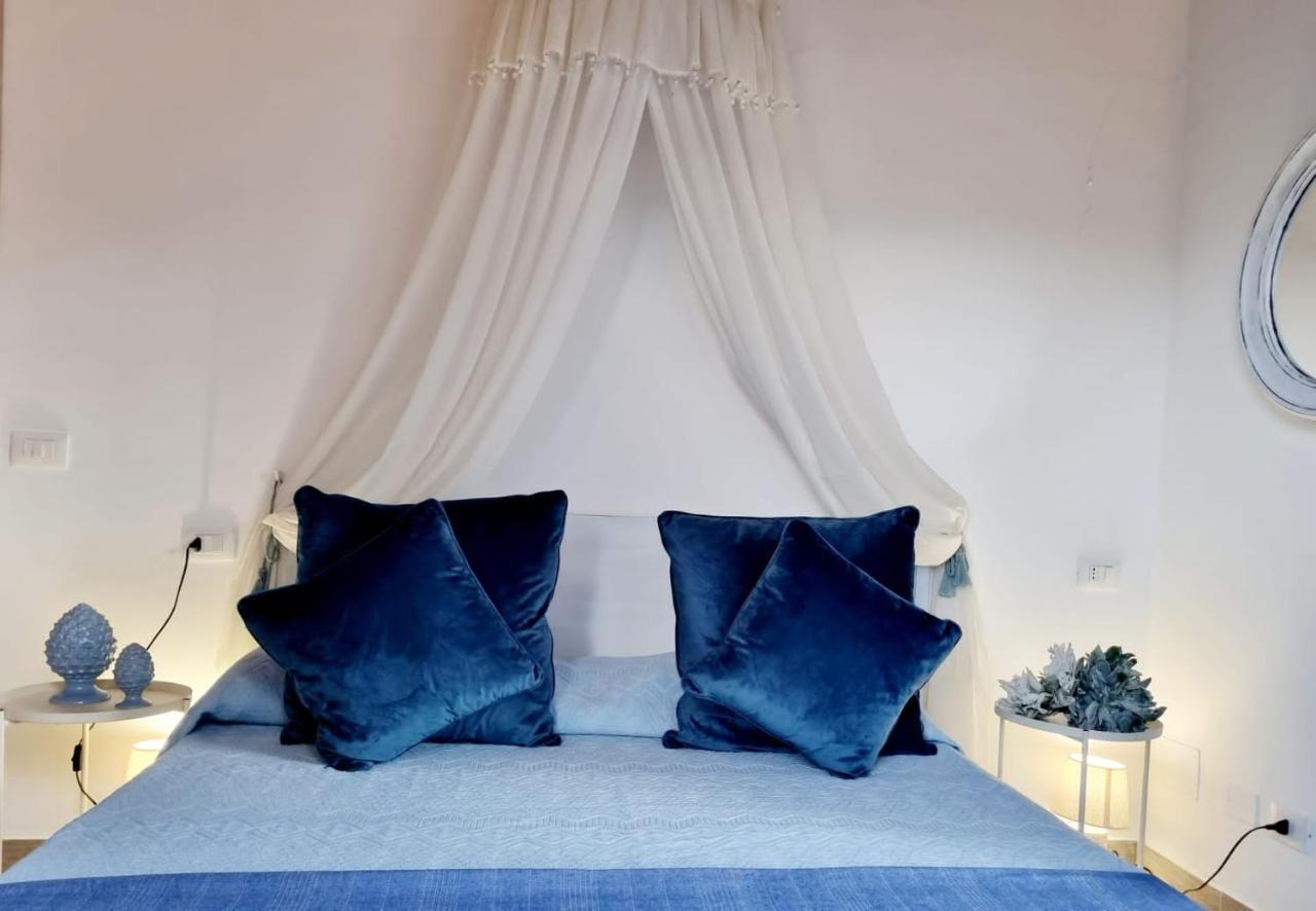 Apartamento Stazzo San Teodoro Piscina Condivisa Exterior foto